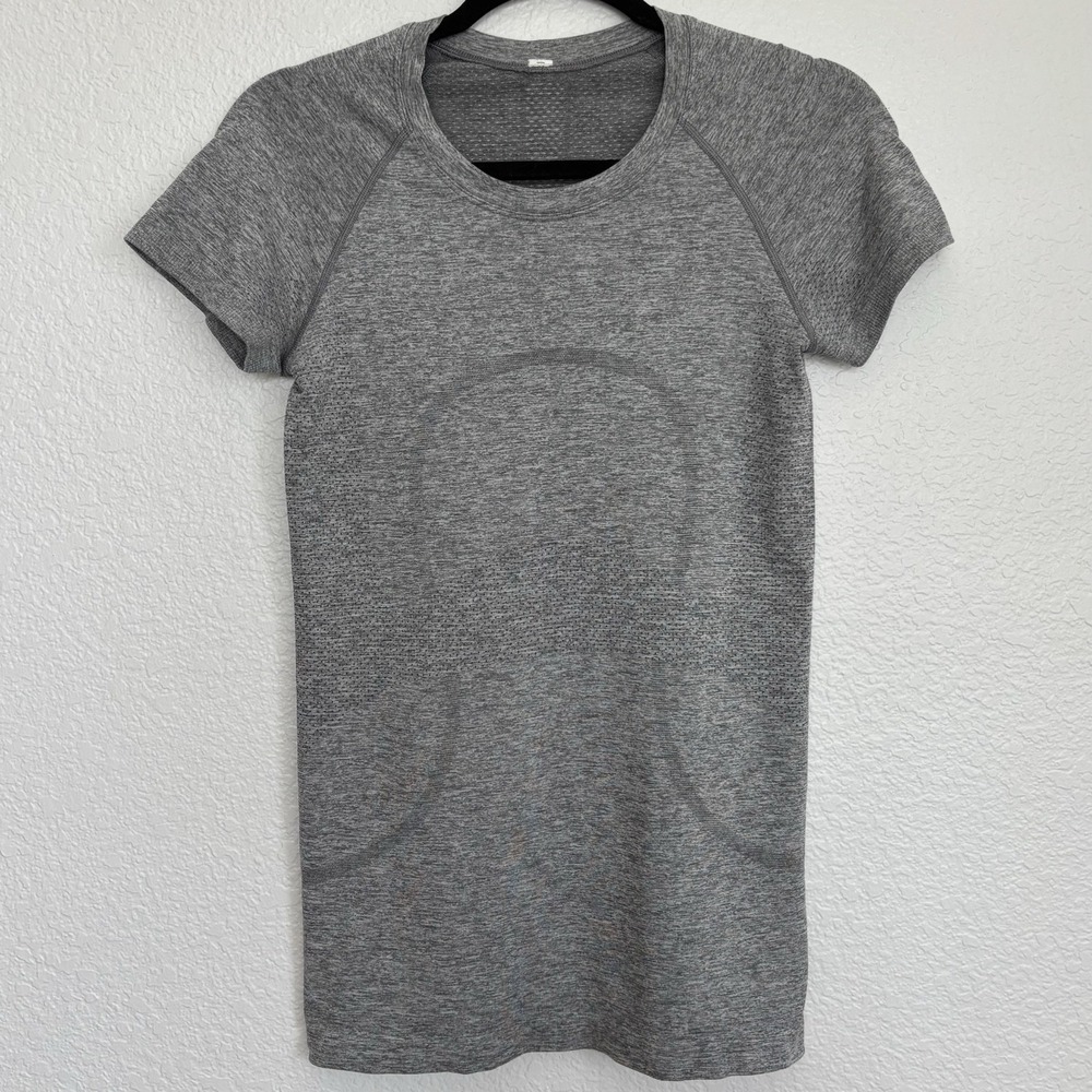 Lululemon Swiftly Tech Womens Gray Seamless Short Sleeve Running Shirt